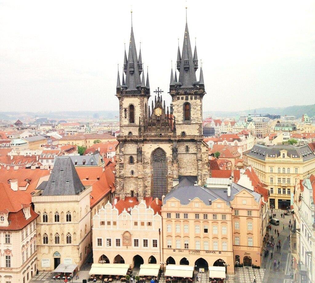 Горящие туры, из Москвы - Тур в Прагу на вторые майские на 7 ночей с завтраками за 18700 руб. с человека!