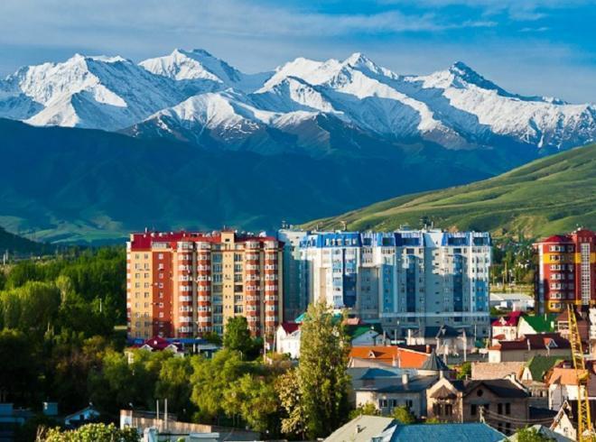 СНГ - Авиабилеты в Бишкек из Москвы в апреле за 8800 рублей туда-обратно! 