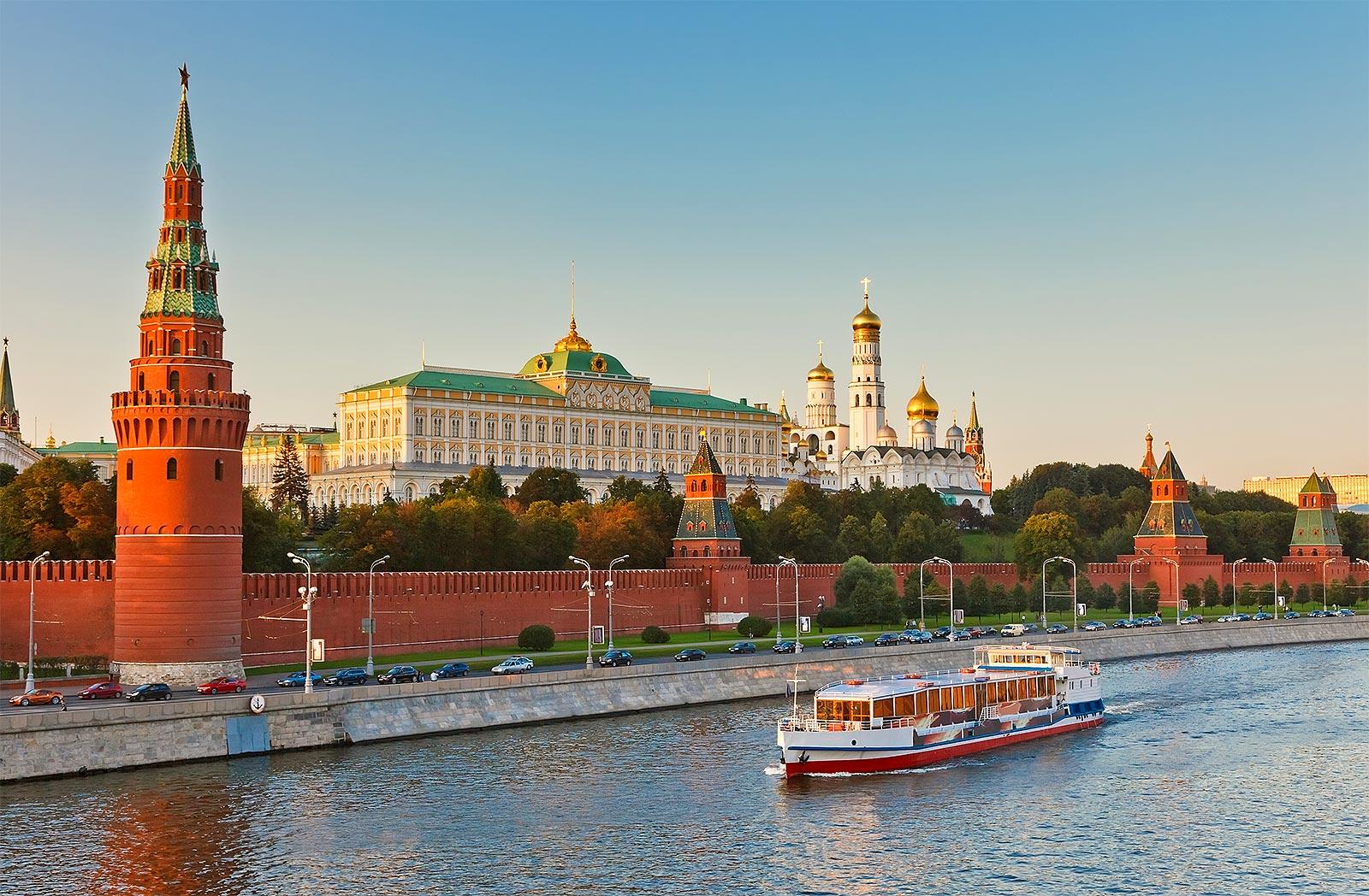 Горящие туры, из Москвы - Авиабилеты в Москву из Санкт-Петербурга в мае всего за 3000 рублей туда-обратно!