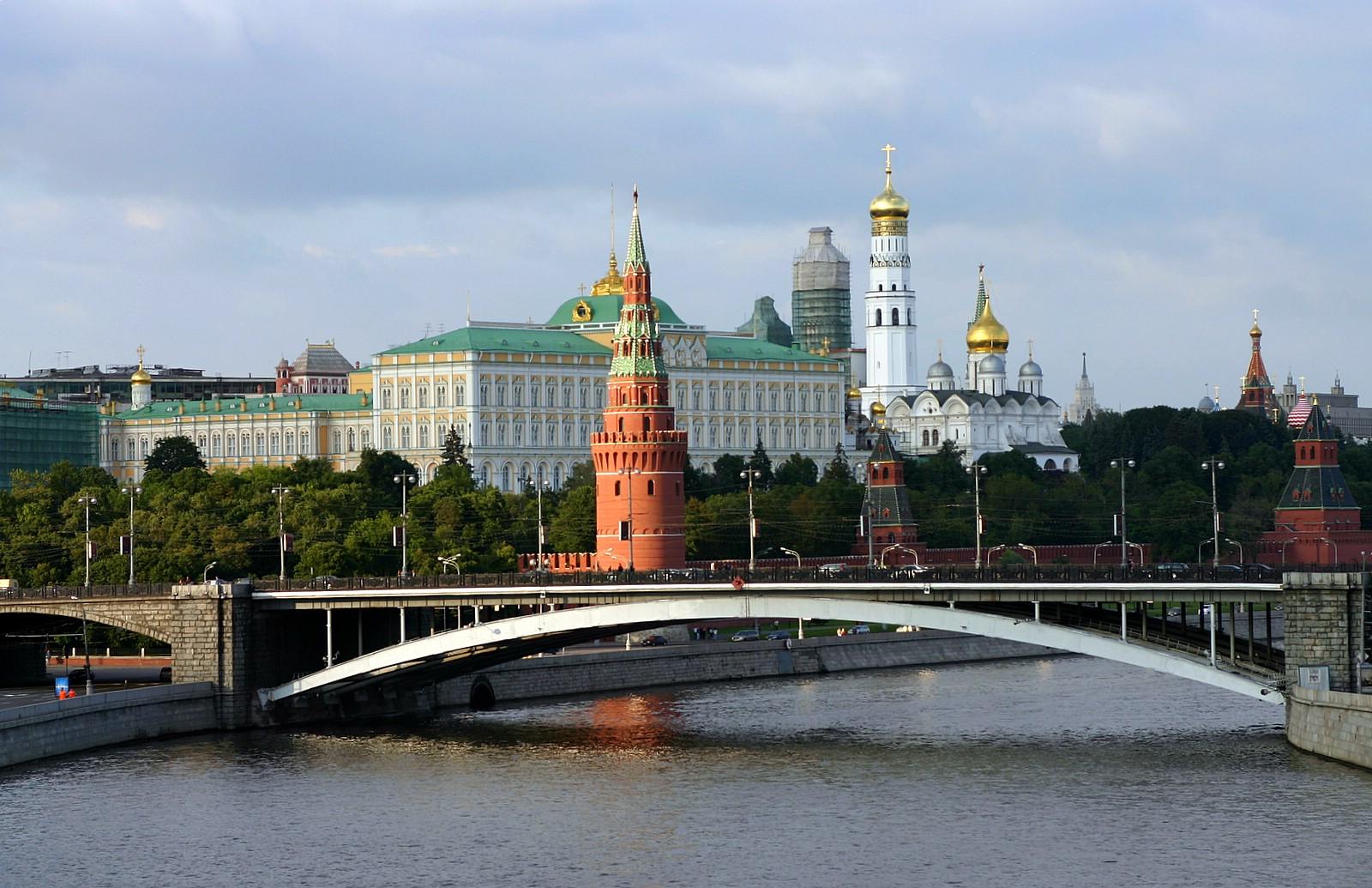 Горящие туры, из Санкт-Петербурга - Авиабилеты в Москву из Казани в мае всего от 3300 рублей туда-обратно!