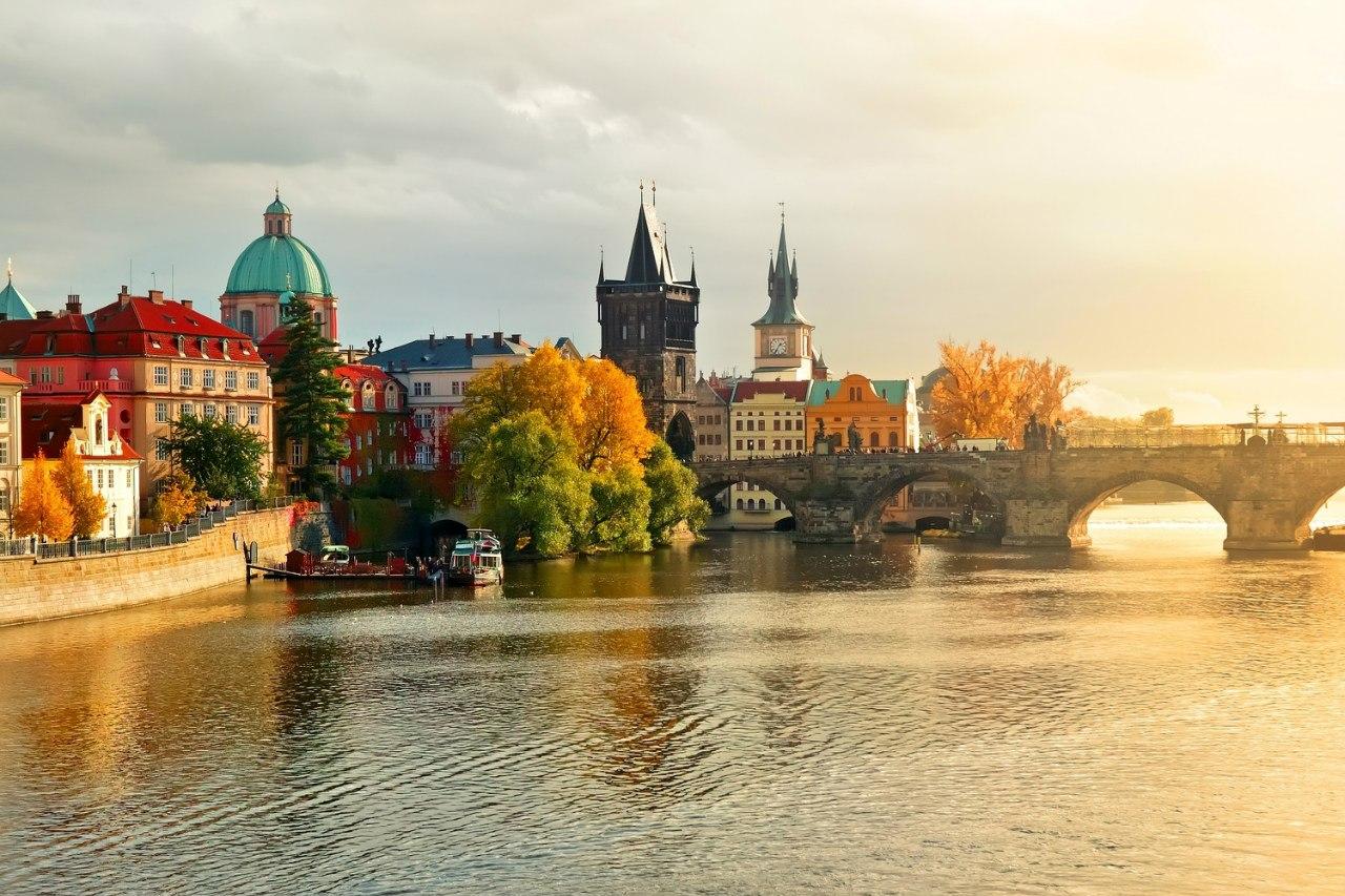 по Регионам, Сводка - — 40% на тур из СПб в Прагу в ноябре на 3 ночи за 13200 рублей с человека + завтраки!