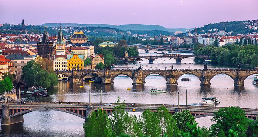 Горящие туры, из Регионов - — 25% на тур из Москвы в Прагу на 7 ночей за 18650 рублей с человека + завтраки!