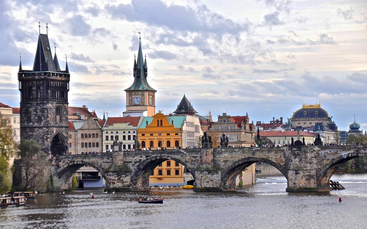 Горящие туры, из Москвы - — 20% на тур из Москвы в Прагу на 4 ночи за 15500 рублей с человека + завтрак!