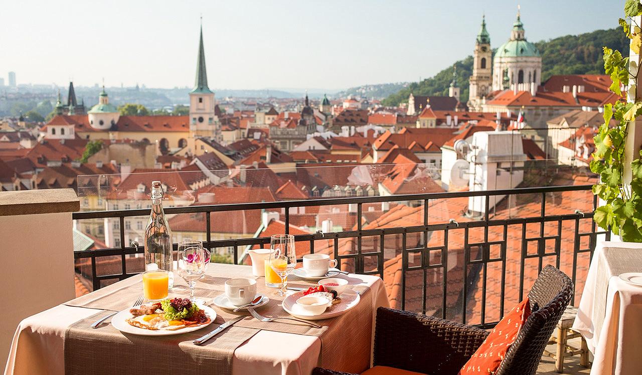 Горящие туры, из Регионов - Скидка 50% на тур из Москвы в Прагу на 7 ночей за 14 800 рублей с человека + завтраки !