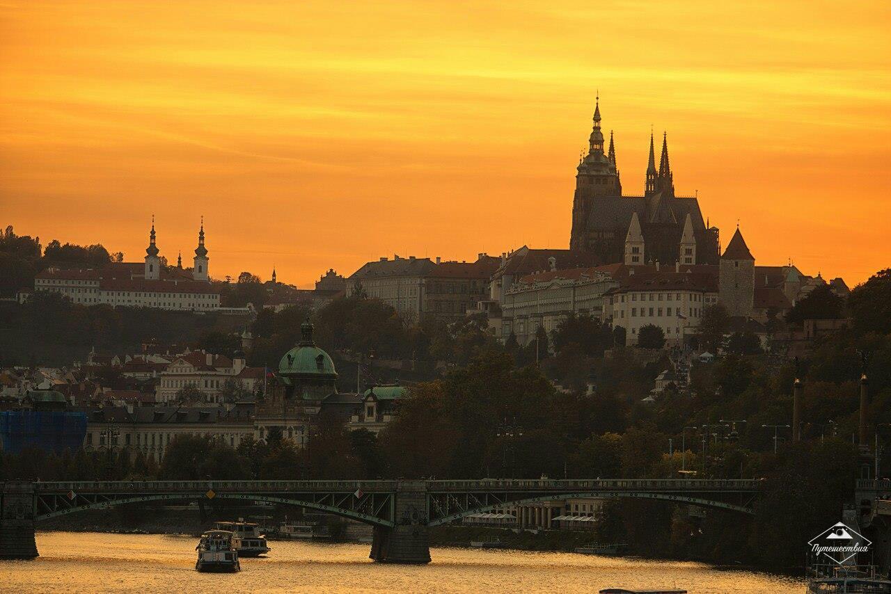 Горящие туры, из Регионов - — 50% на горящий тур из СПб в Прагу на 4 ночи за 10450 рублей с человека + завтрак!