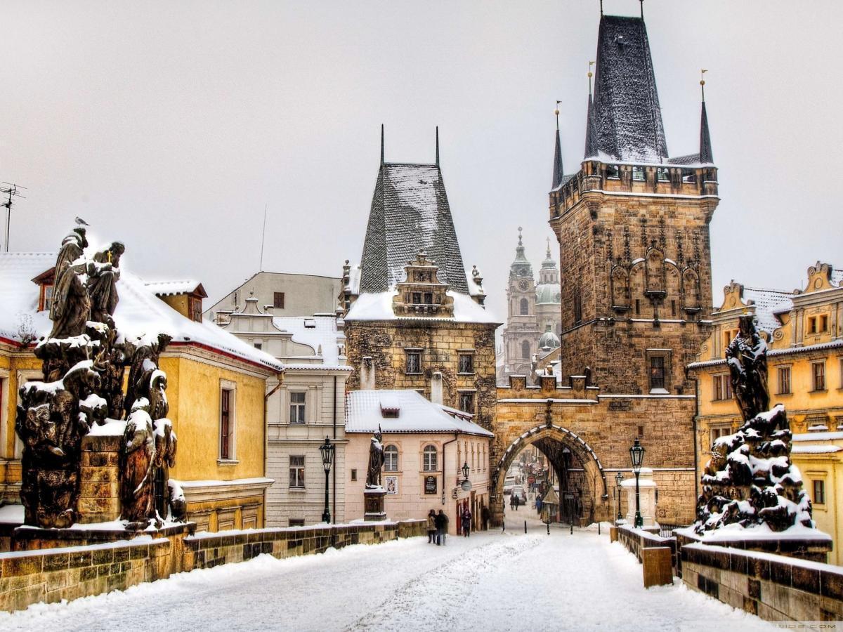 Горящие туры, из Санкт-Петербурга - — 30% на тур из Москвы в Прагу на 7 ночей в январе за 21000 рублей с человека + завтрак!