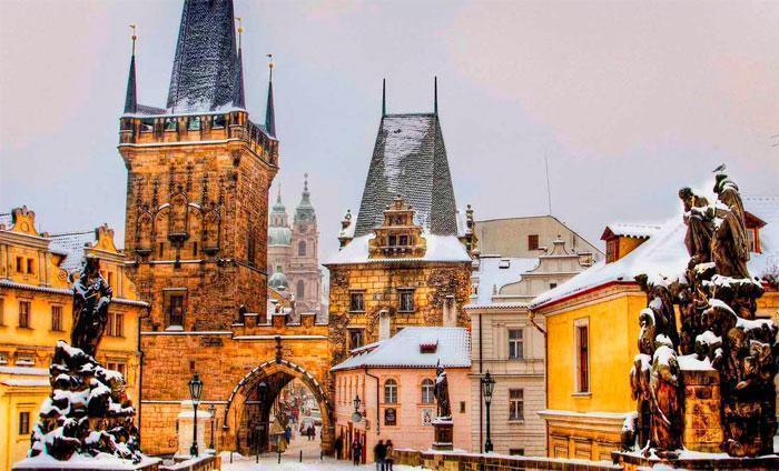 Горящие туры, из Санкт-Петербурга - — 40% на тур из Москвы в Прагу на 7 ночей за 13600 рублей с человека + завтрак!