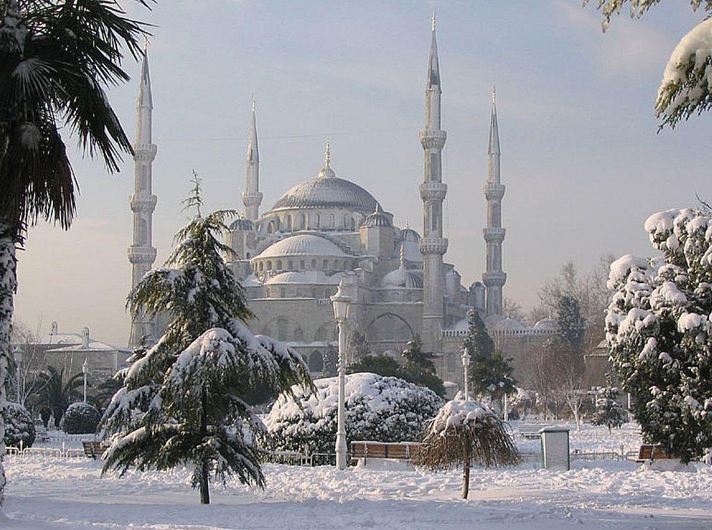 Горящие туры, из Регионов - Авиабилеты в Стамбул из Санкт-Петербурга в декабре от 6400 рублей туда-обратно!