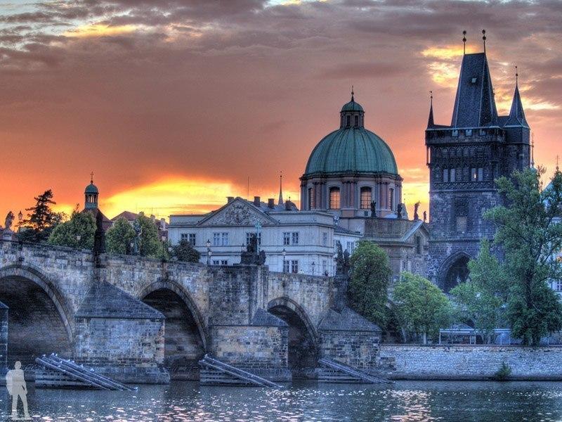 Горящие туры, из Москвы - — 40% на тур из СПб в Прагу на 4 ночи за 11000 рублей с человека + завтрак!