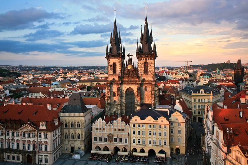 Горящие туры, из Москвы - — 50% на горящий тур из Москвы в Прагу на 4 ночи за 9300 рублей с человека + завтрак!