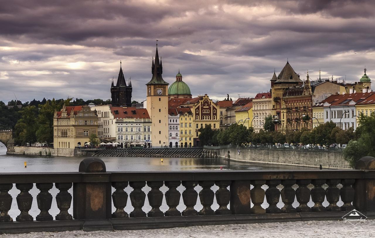 Горящие туры, из Регионов - — 40% на Горящий тур из Москвы в Прагу на 7 ночей за 12300 рублей с человека — Fortuna West Hotel!