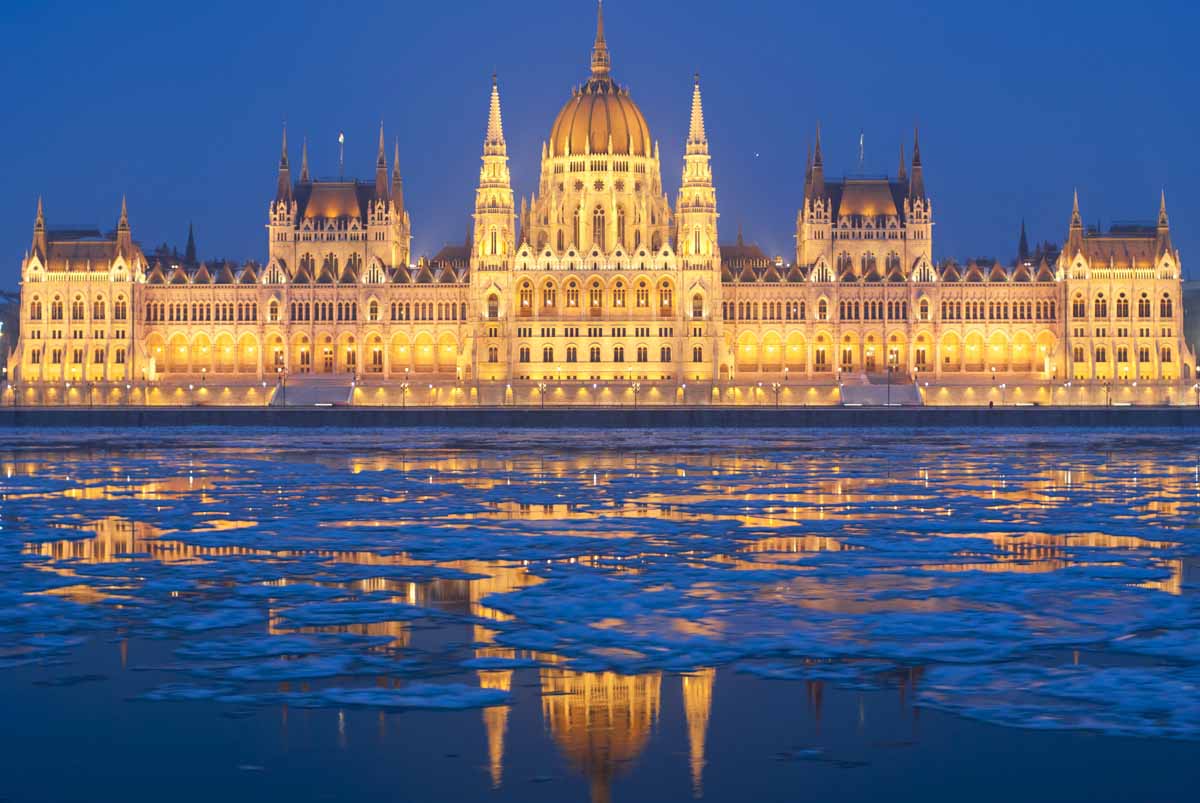 Европу - Авиабилеты в Будапешт из Санкт-Петербурга в феврале от 7147 рублей туда-обратно!