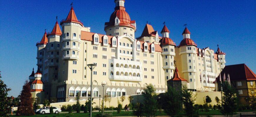 Горящие туры, из Москвы -44% на тур в Сочи из Москвы , 7 ночей за 9600 руб. с человека — Сочи Парк Отель!