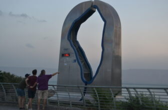 Новости - Что посмотреть в Тверии. Измеритель уровня Галилейского моря
