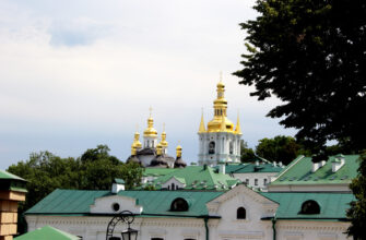 по Москве, Сводка - Киево-Печерская лавра – святое место всех православных