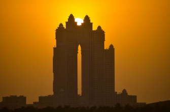 Новости -32% на тур в ОАЭ из СПб, 7 ночей за 41 295 руб. с человека — Holiday International Sharjah Hotel