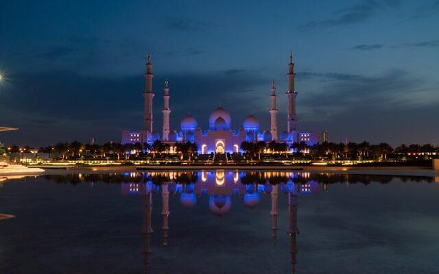 Горящие туры, из Санкт-Петербурга - Тур в ОАЭ из СПБ, 7 ночей за 94705 руб. с человека - Al Khoory Executive Hotel!